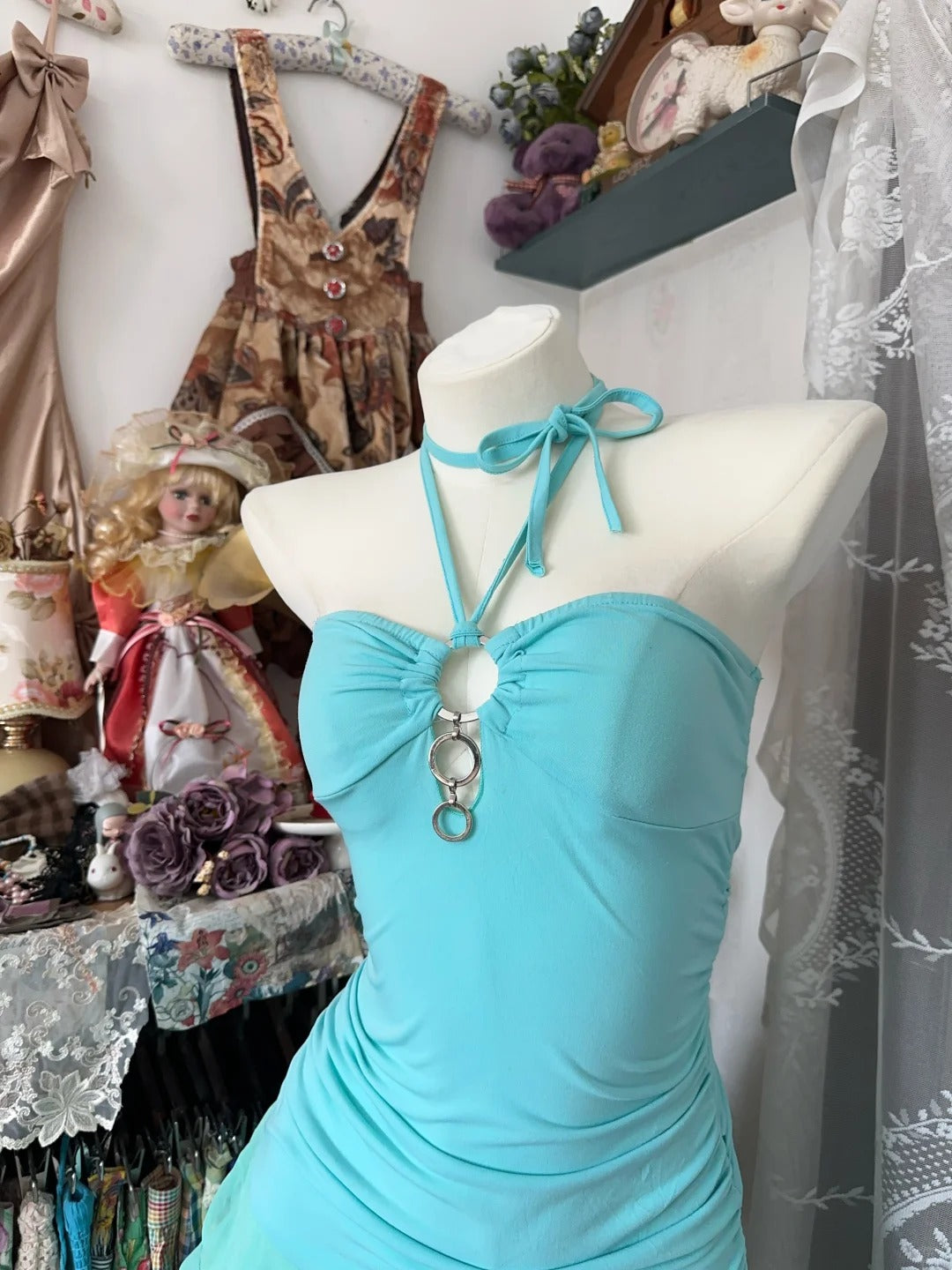 Robe de soirée courte élégante en mousseline de soie bleu clair à volants, style vintage, gh4776