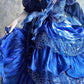 Une magnifique robe de bal longue en tulle bleu scintillant gh6848