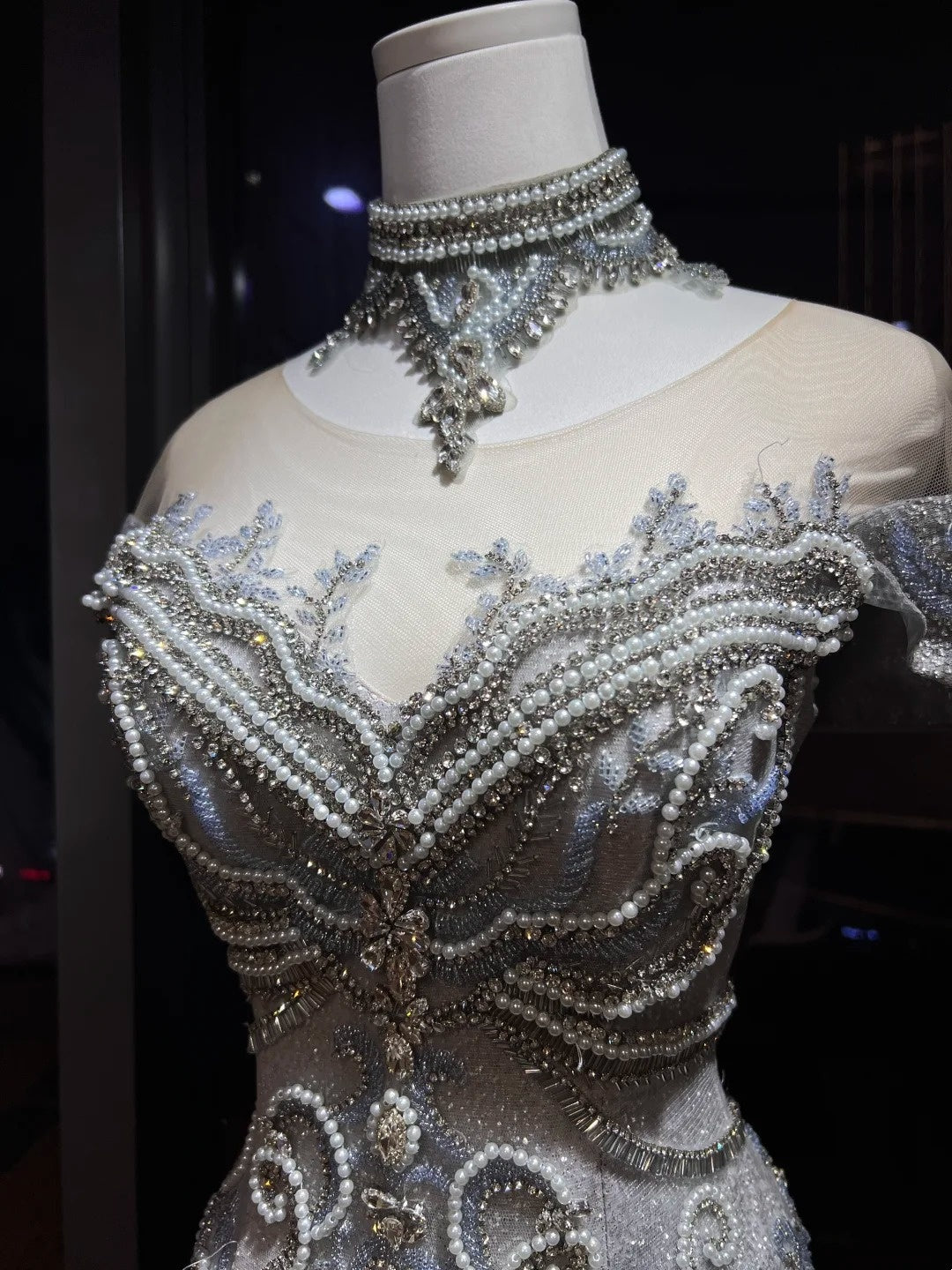 Une robe scintillante ✨ Une robe sirène qui a fait une entrée époustouflante gh6724