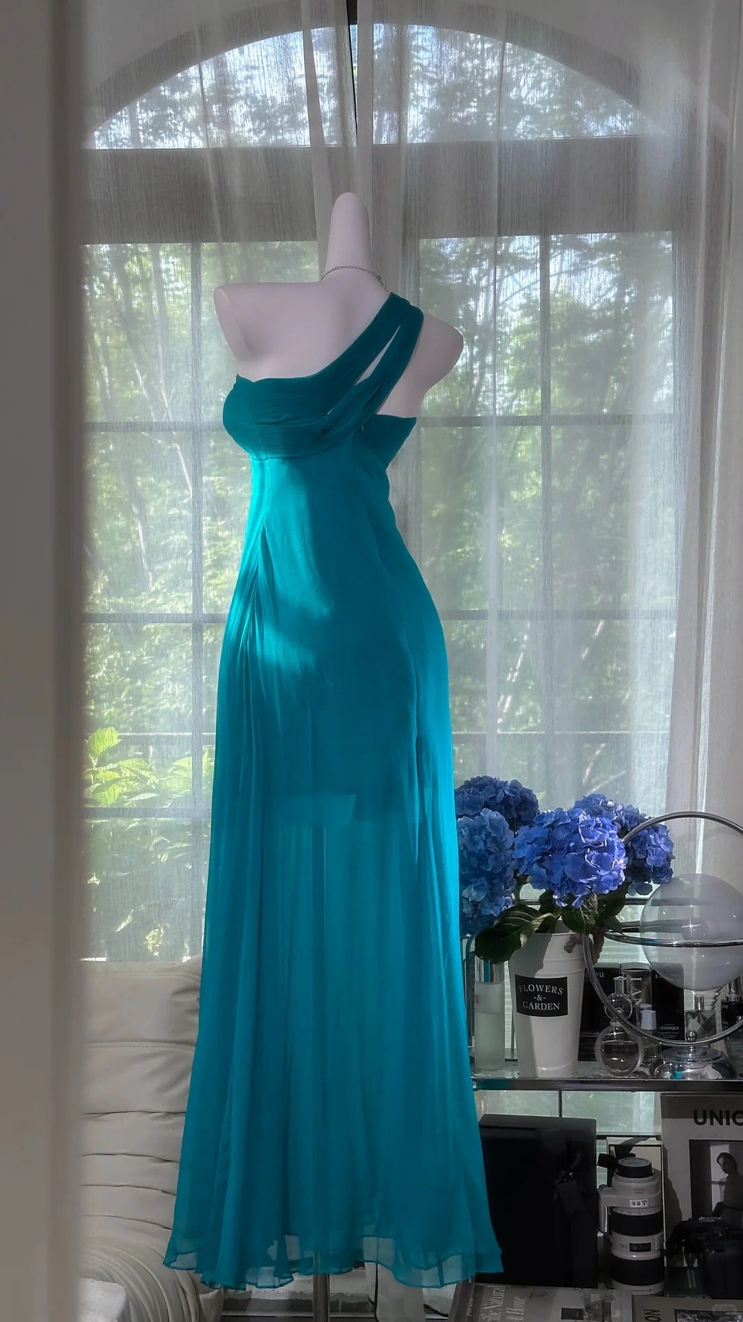 girlhomeshops - Blaues, einschultriges, modisches und elegantes Chiffon-Ballkleid, lang, gh5591