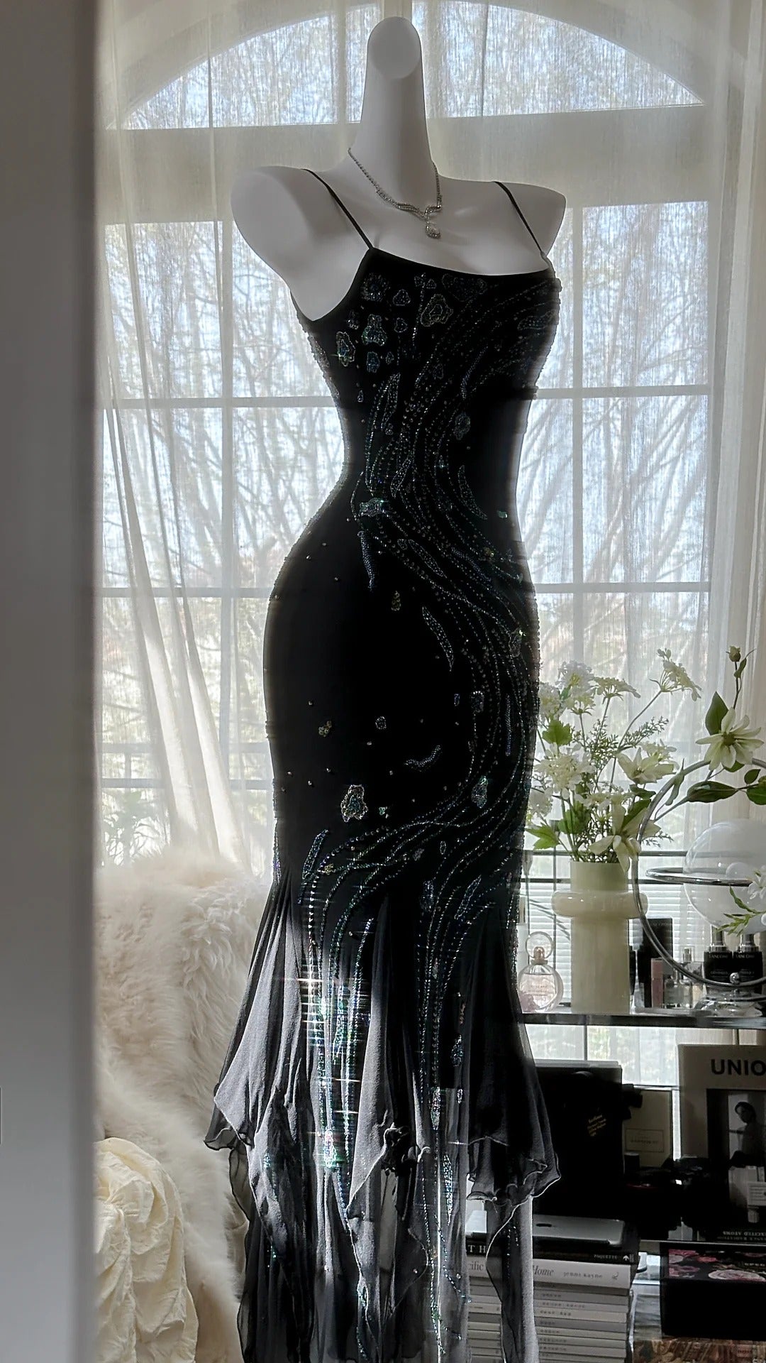 Schwarzes, glänzendes, luxuriöses, wunderschönes, exquisites, perlenbesetztes, langes Meerjungfrauenkleid aus Chiffon, Feenballkleid, Abendkleid, Hochzeitsgast, Partykleid, Ballkleid, Verabredungskleid, Abschlussballkleid, gh3992