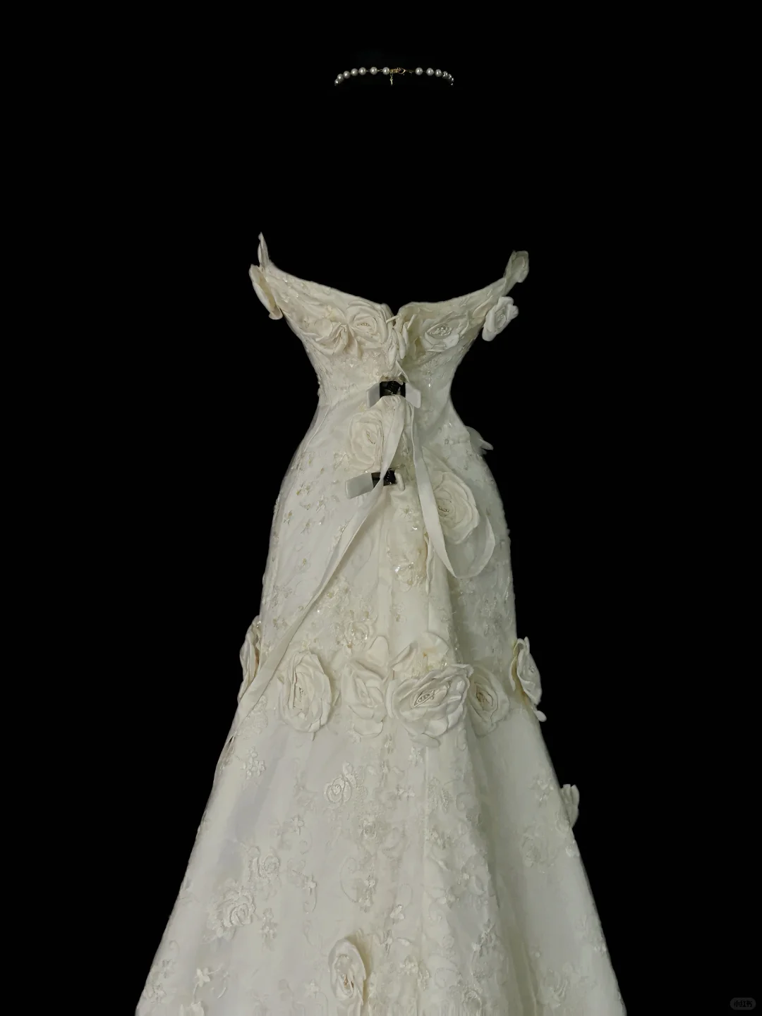 Ivory Vintage Mermaid Wedding Gown, Strapless 3D Rose Floral Appliqués, All‑Over Lace Embroidery, Fitted Waist, Lace Long Train With Scalloped Hem, Romantic Bridal Dress gh8882
