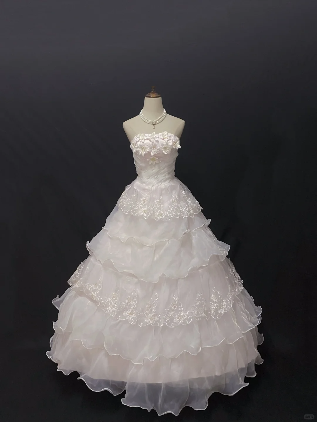 Off-white Strapless Romantic Gown With Floral Embellishments, Fitted Waist & Voluminous Princess Skirt, Wedding Dress & Bridal Gown gh8201