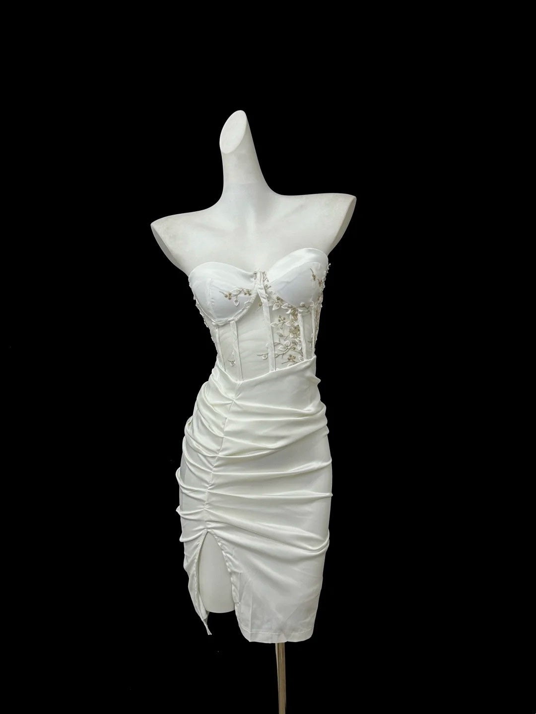 Weißes, perlenbesetztes, kurzes Satin-Heimkehrkleid, Ballkleid, Abendkleid, Partykleid, gh4831