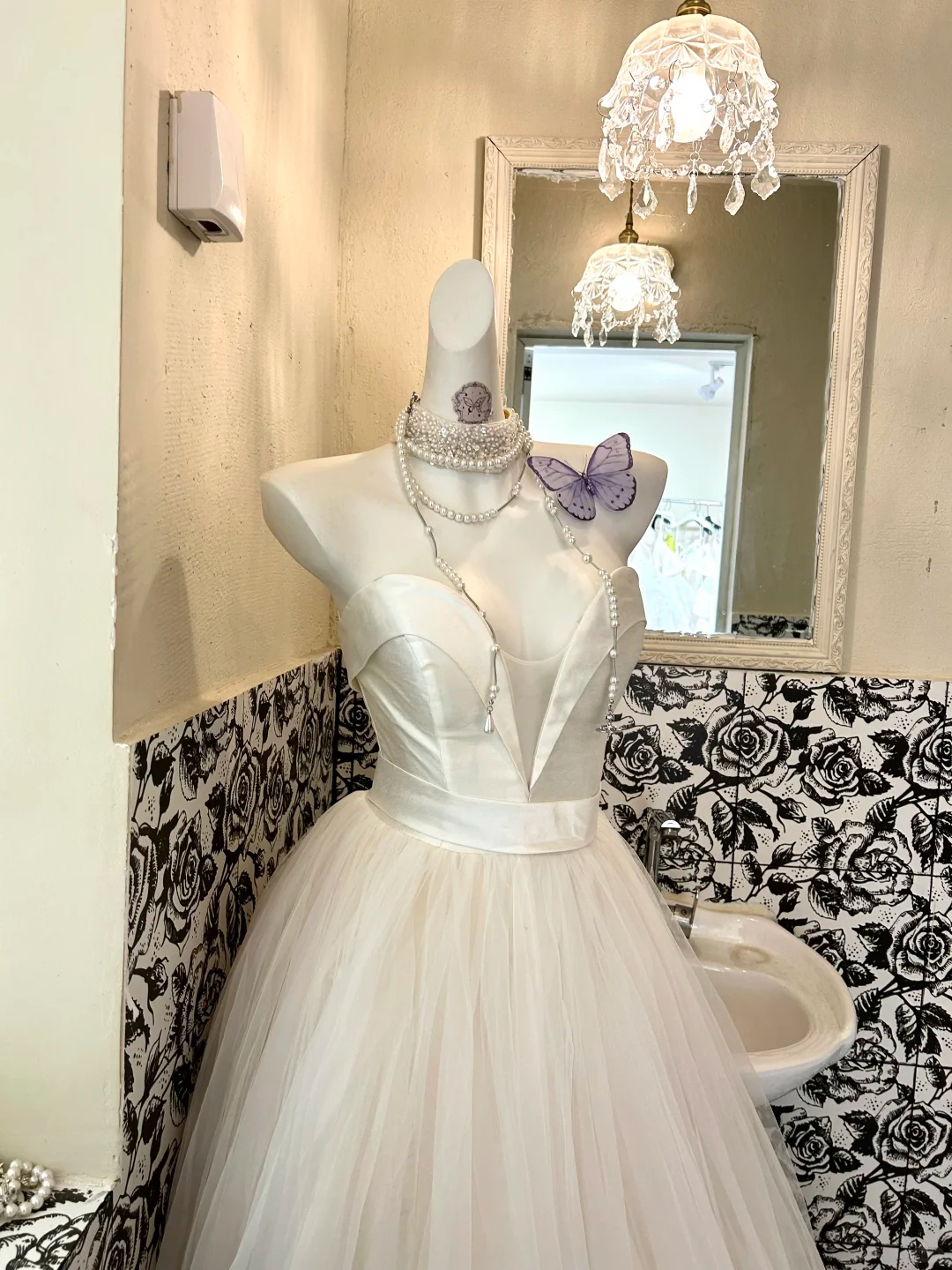 White Strapless Waist-Cinched Full Flared Long Elegant Romantic Dress, Wedding Gown gh7712