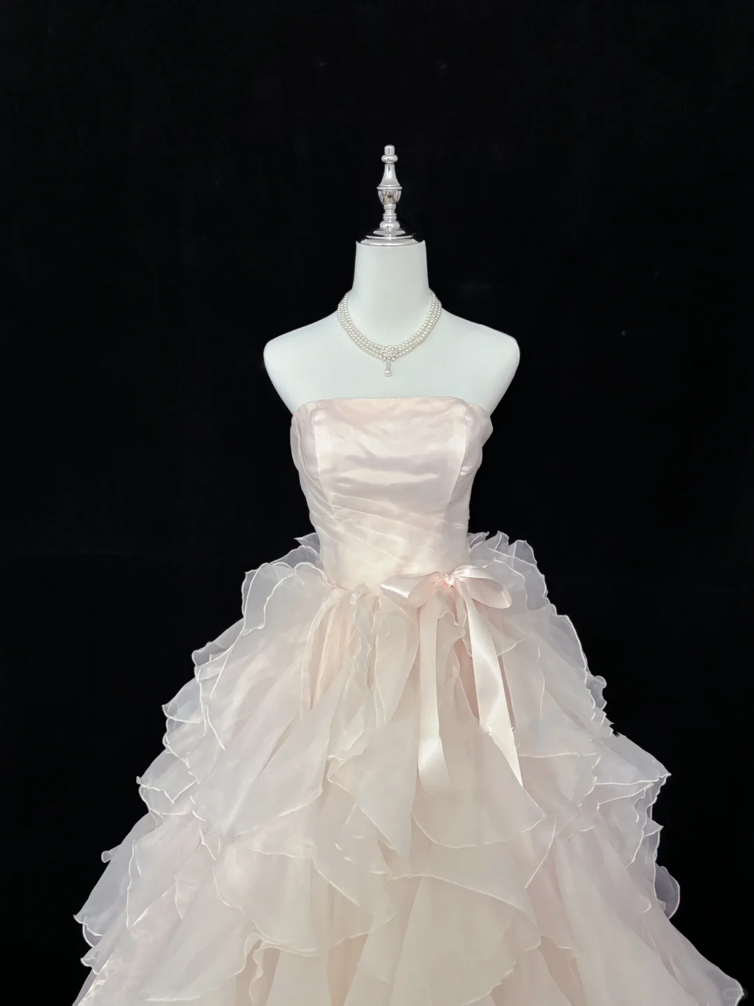 Blush Pink Strapless with Bow, Cinched Waist, Voluminous Tiered Skirt Long Romantic Dress, Wedding Gown gh8078