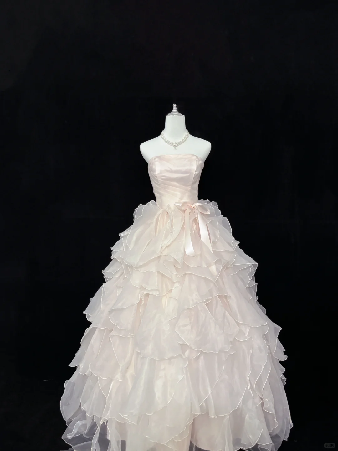Blush Pink Strapless with Bow, Cinched Waist, Voluminous Tiered Skirt Long Romantic Dress, Wedding Gown gh8078