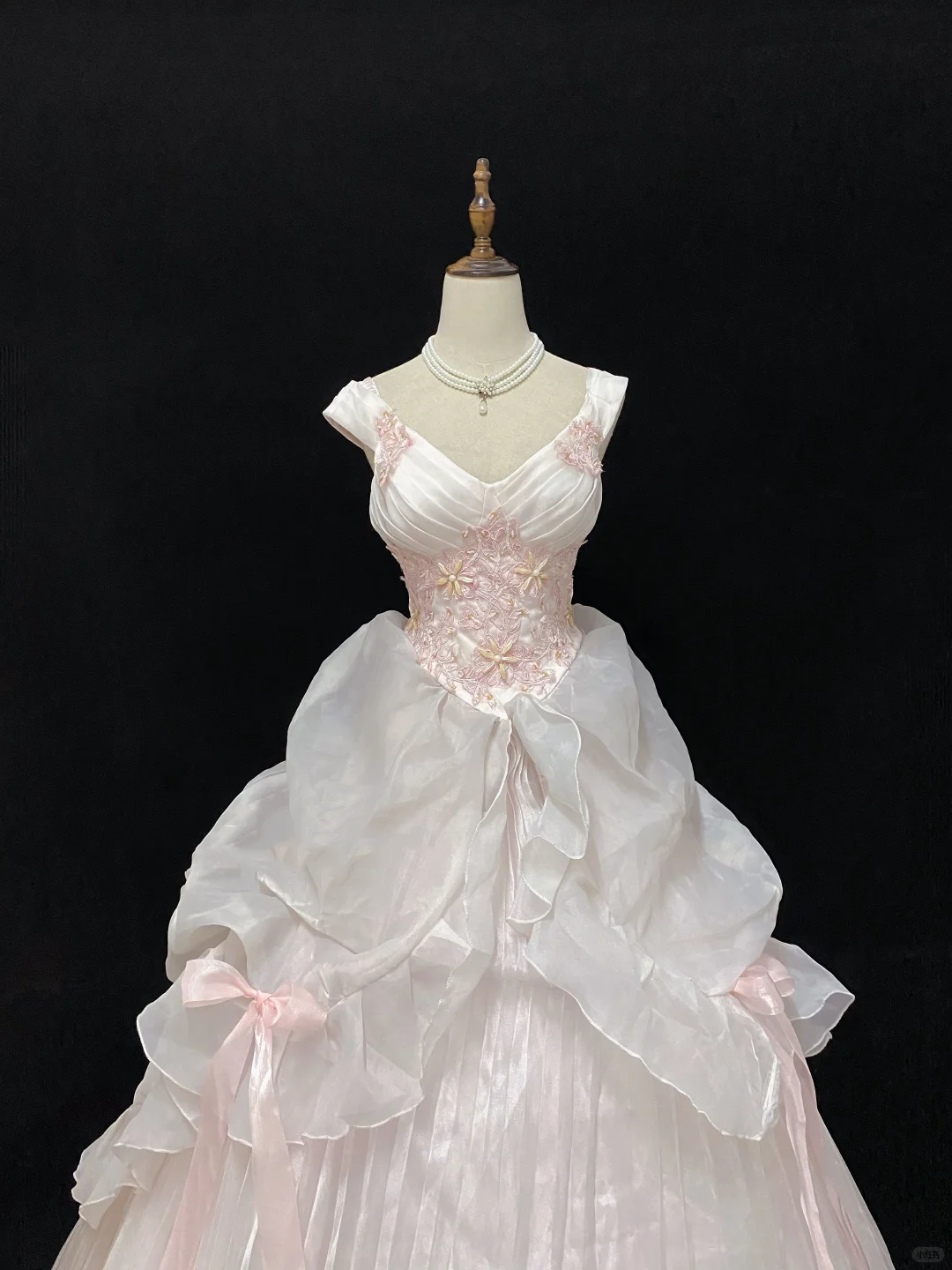 Blush Pink Spaghetti Strap Romantic Gown with Embroidery, Cinched Waist & Vintage Voluminous Princess Skirt, Wedding Dress & Bridal Gown gh8162