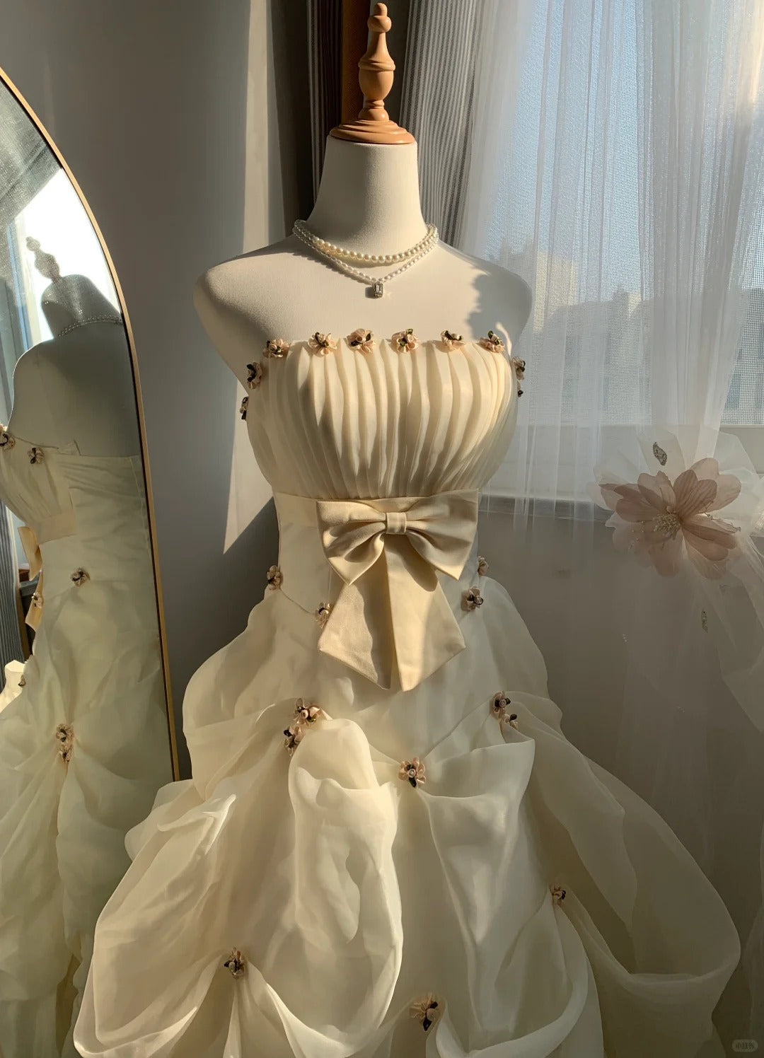 Elfenbeinweißes, geblümtes, langes, bodenlanges Tüll-Ballkleid, Abendkleid, Brautkleid gh4547