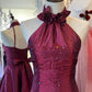 Retro-Diva-Neckholderkleid: Taillenbetonter Rüschenrock, Satin, hochwertiges Partykleid gh6578
