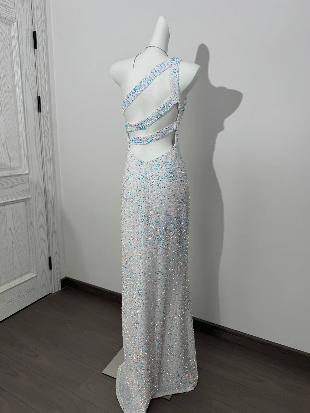 White Base Sequin One-Shoulder Waist-Cinched Sexy Long Prom & Evening Gown gh7222