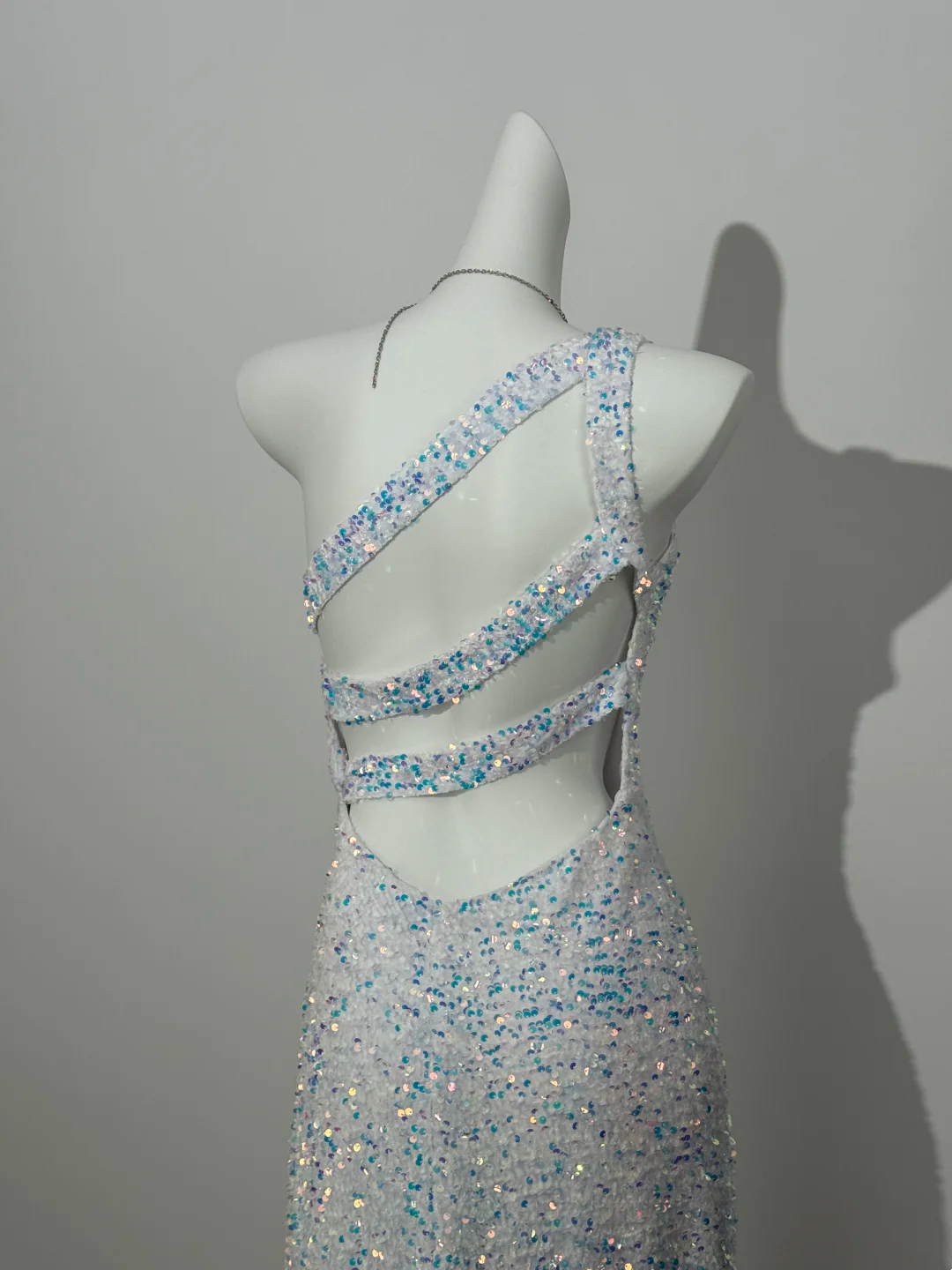 White Base Sequin One-Shoulder Waist-Cinched Sexy Long Prom & Evening Gown gh7222