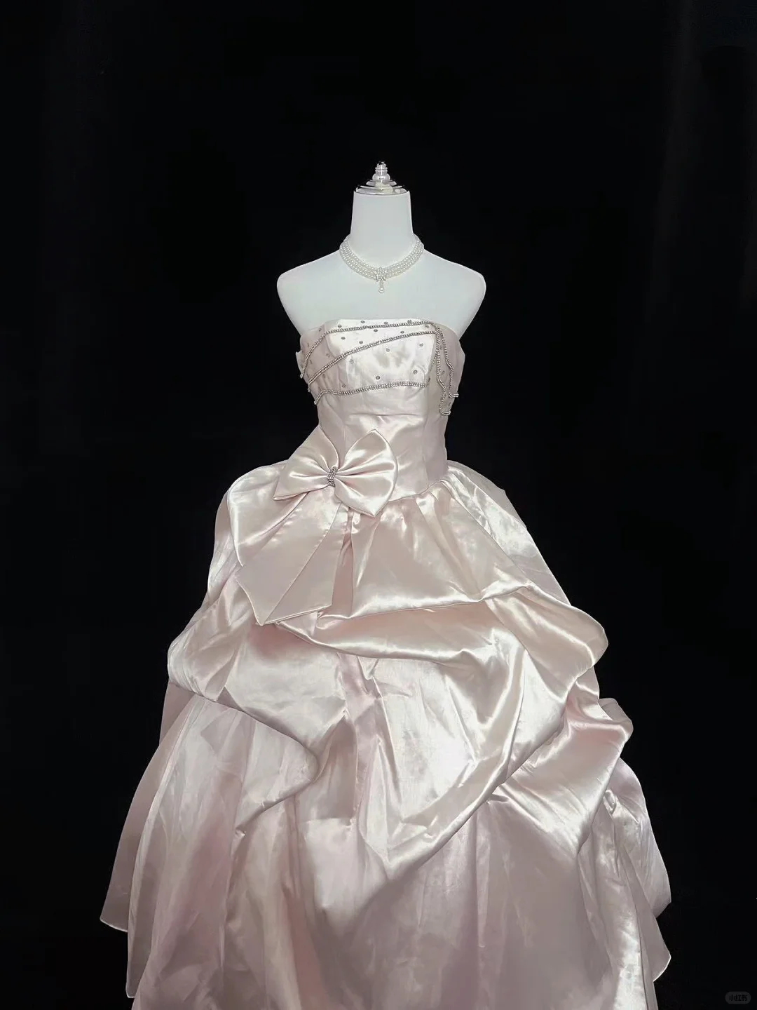 Blush Pink Luxury Satin Strapless, Cinched Waist, Voluminous Skirt, Girly Romantic Dress, Wedding Gown gh8031