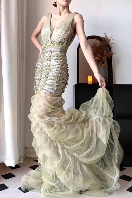 Light‑Mint‑Green‑Vintage‑Gown V‑Neck‑Sleeveless Heavy‑Beaded‑Sequins‑Yellow‑Green‑Tones Bodycon‑Mermaid Crinkled‑Sheer‑Tulle‑Skirt Chapel‑Train Palace‑Style‑Evening‑Prom‑Dress gh8827