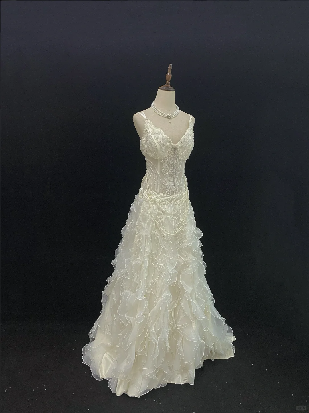Off-white Spaghetti Strap Long Vintage Romantic Gown, Embroidered, Slim Cinched Waist, Wedding Dress & Bridal Gown gh8121
