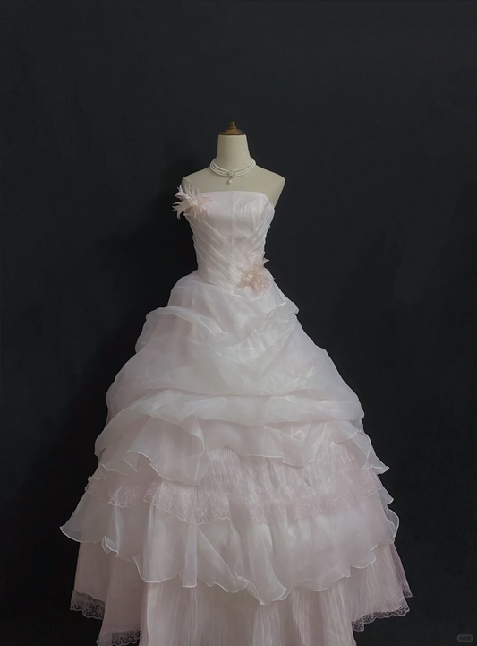 Blush Pink Strapless Elegant Romantic Wedding Dress, Cinched Waist, Voluminous Tiered Cake Skirt gh8348