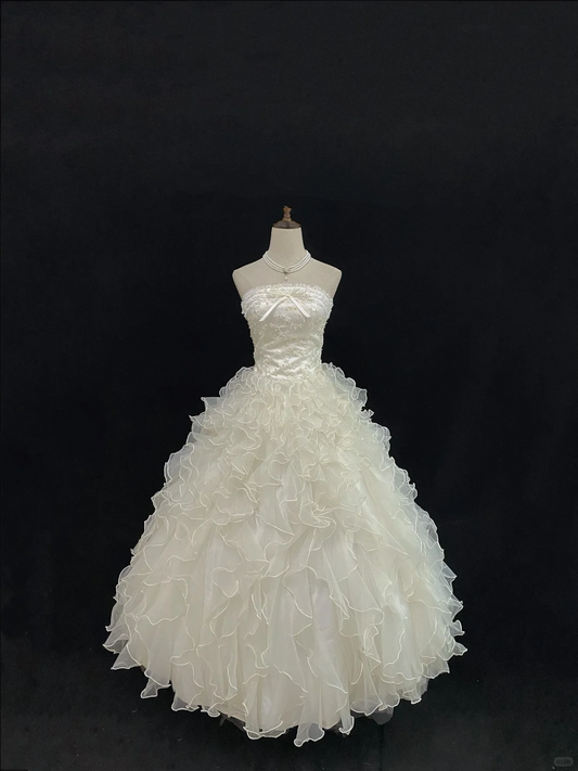 Off-white strapless romantic temperament gown with cinched waist and fluffy cute wavy skirt, wedding dress & bridal gown gh8123