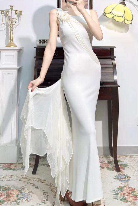 Off‑White Vintage Halter Sleeveless 3D‑Flower Diagonal‑Draped‑Sash Asymmetrical‑Train Mermaid Evening Prom Gown gh8802