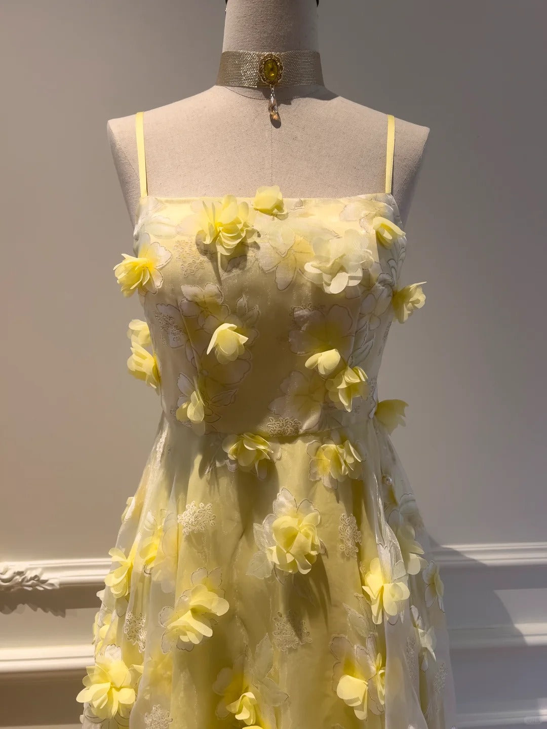 girlhomeshops - Robe de bal longue en mousseline de soie à fleurs jaunes gh5579