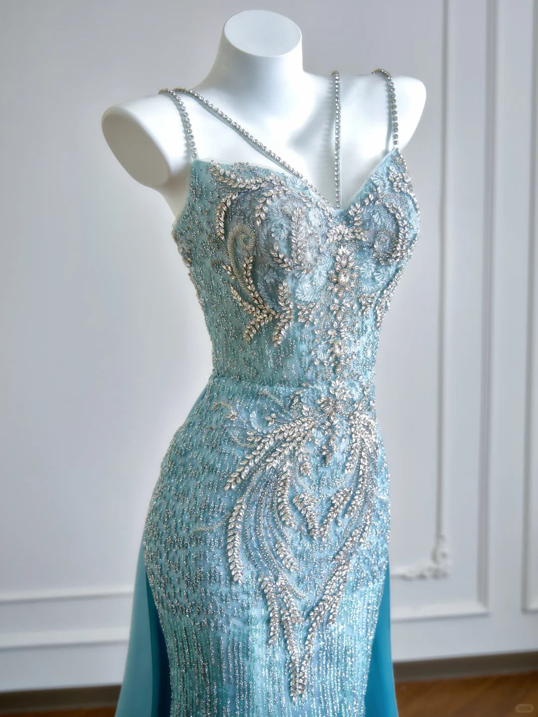 Girlhomeshops - Robe de bal longue en tulle bleu aqua avec perles et queue de sirène gh5484