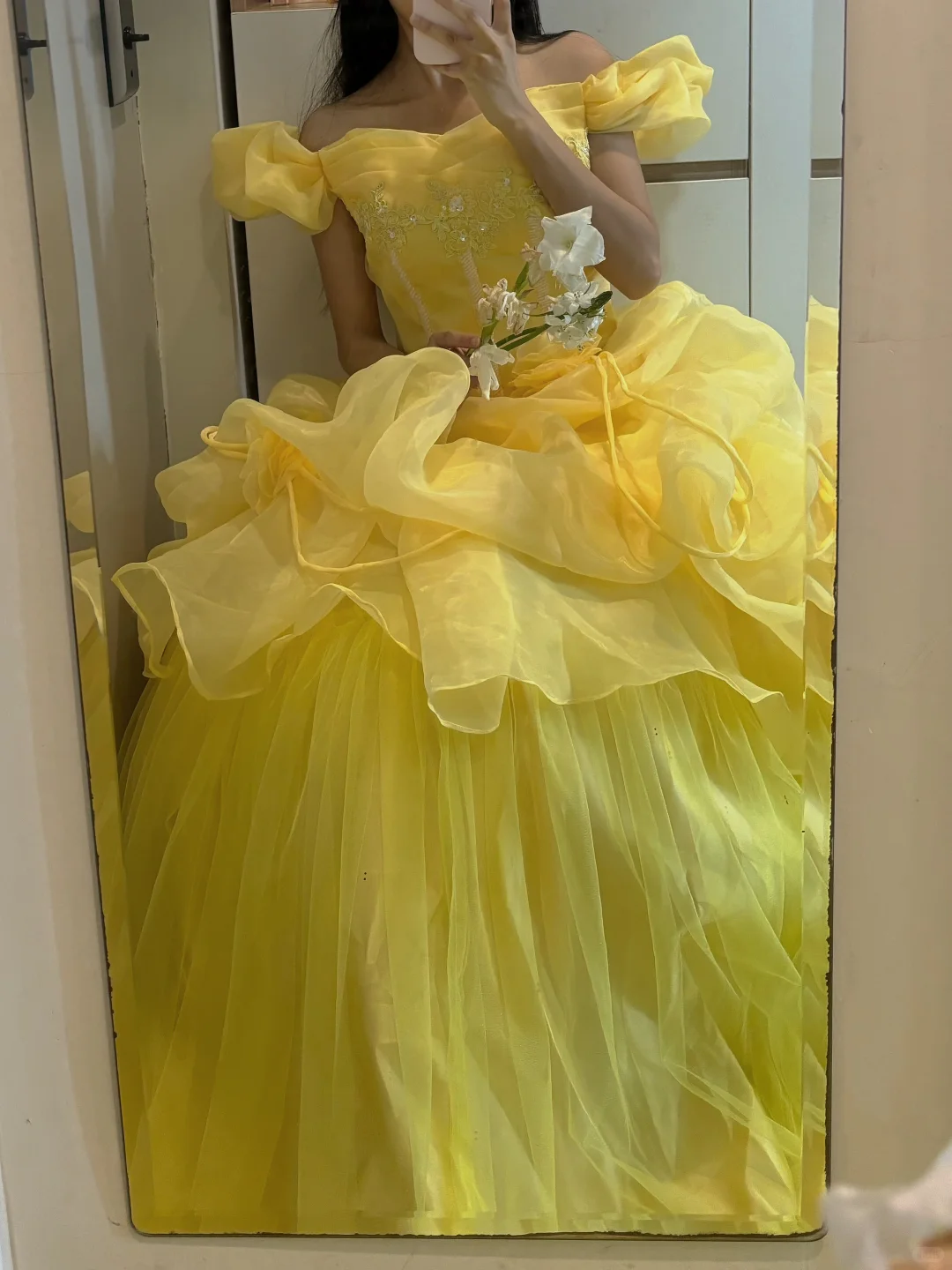 Yellow Puff Sleeve Romantic Gown, Cinched Waist, Voluminous Princess Skirt, Wedding Dress & Bridal Gown gh8174