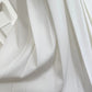 girlhomeshops - Robe de soirée midi blanche asymétrique minimaliste à épaules dénudées gh6097