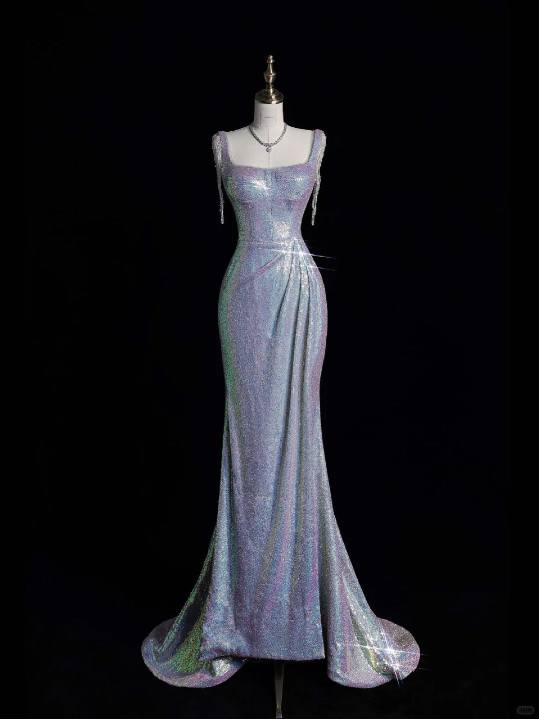 Silbernes elegantes langes bodenlanges Ballkleid-Abendkleid aus Satin gh4377