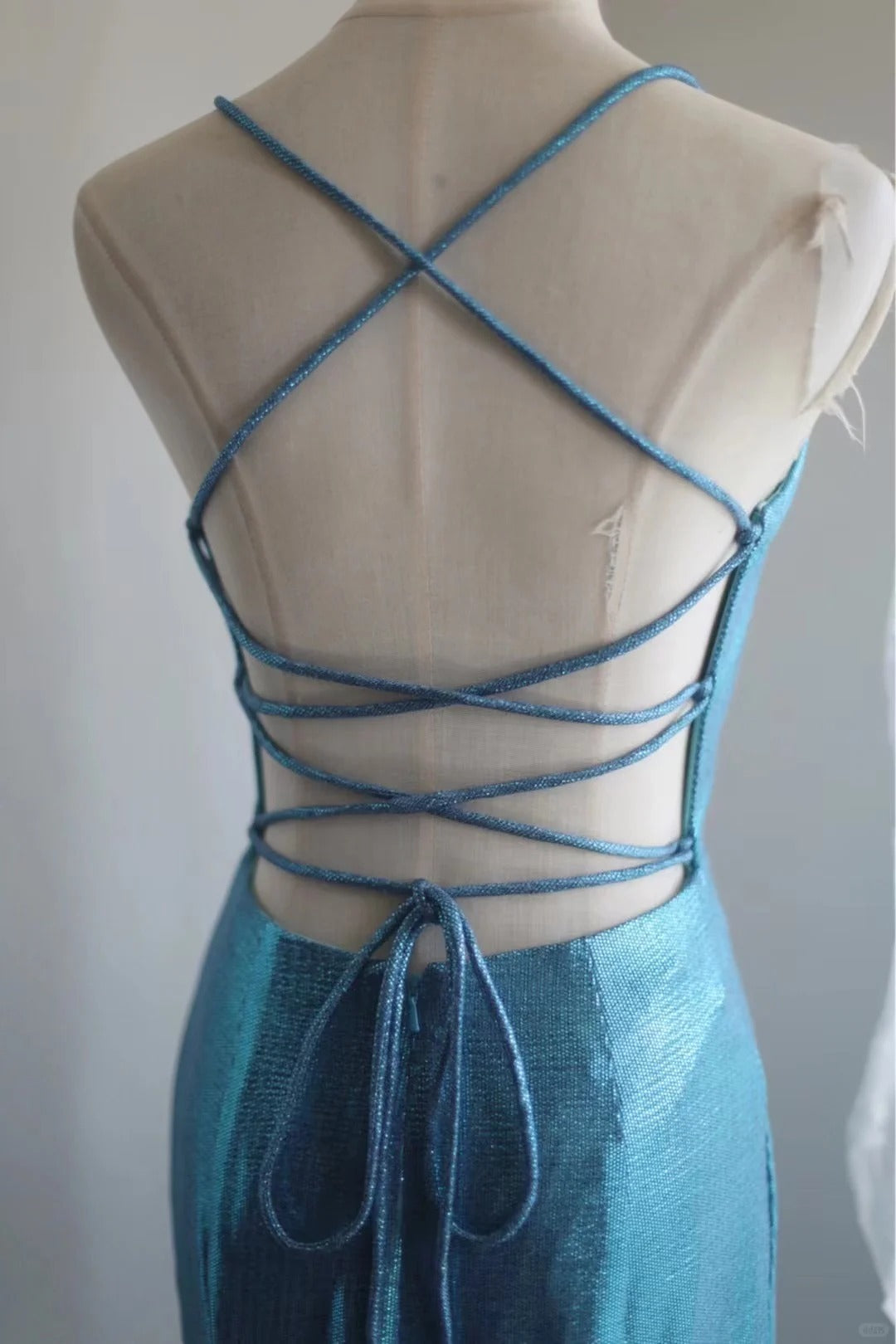 Blaues elegantes Satin-Lang-Meerjungfrauen-Schlankschnitt-Bodenlanges Ballkleid-Abendkleid-Abschlussballkleid gh4201