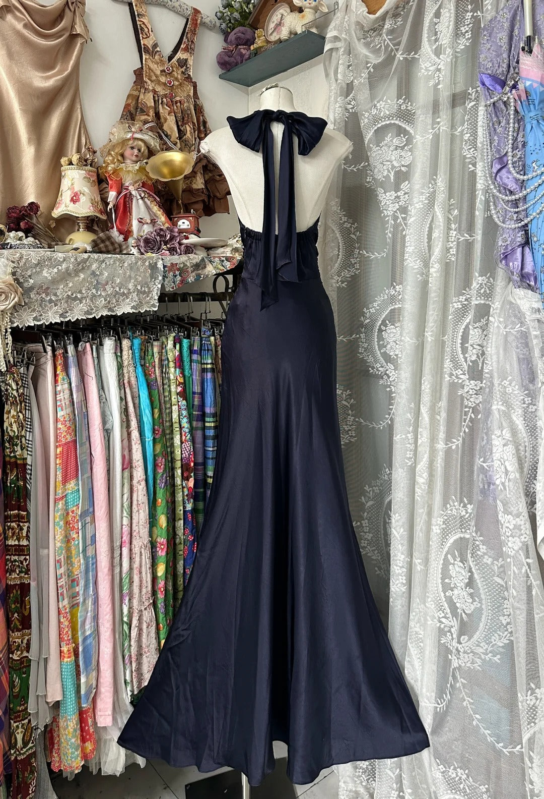 Girlhomeshops - Robe de soirée longue en satin bleu foncé, coupe trapèze, élégante et simple, gh5191