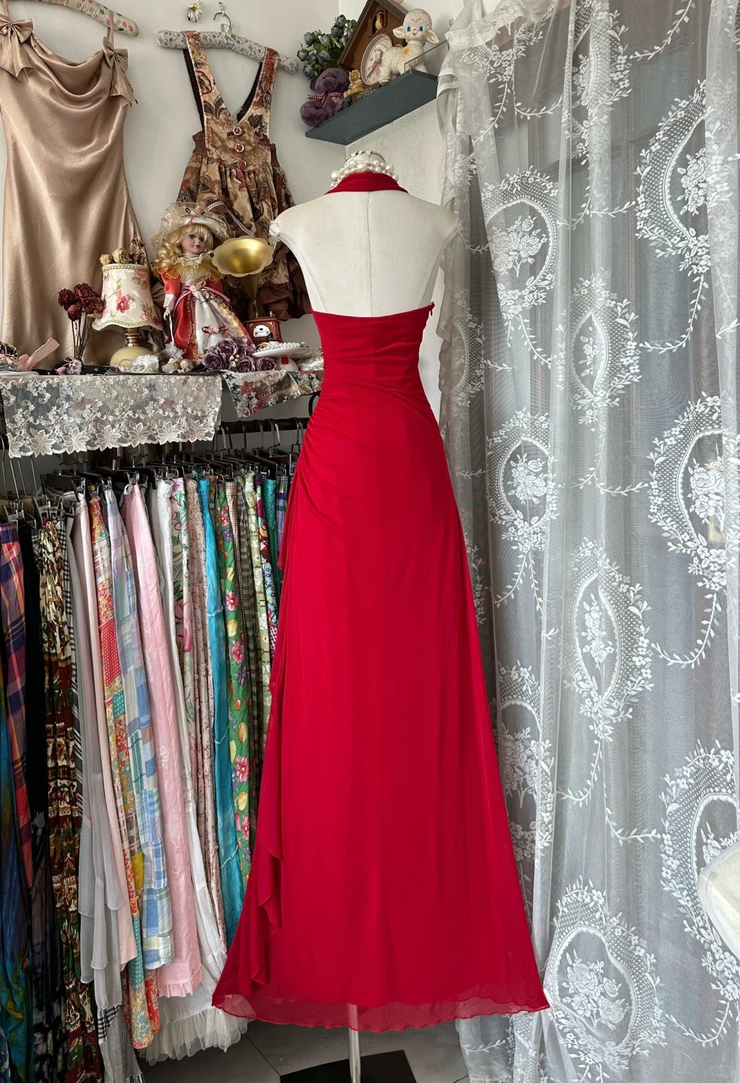 Girlhomeshops - Robe de bal longue en mousseline de soie, dos nu, style rétro, bretelles rouges, robe de fête d'anniversaire, gh5433