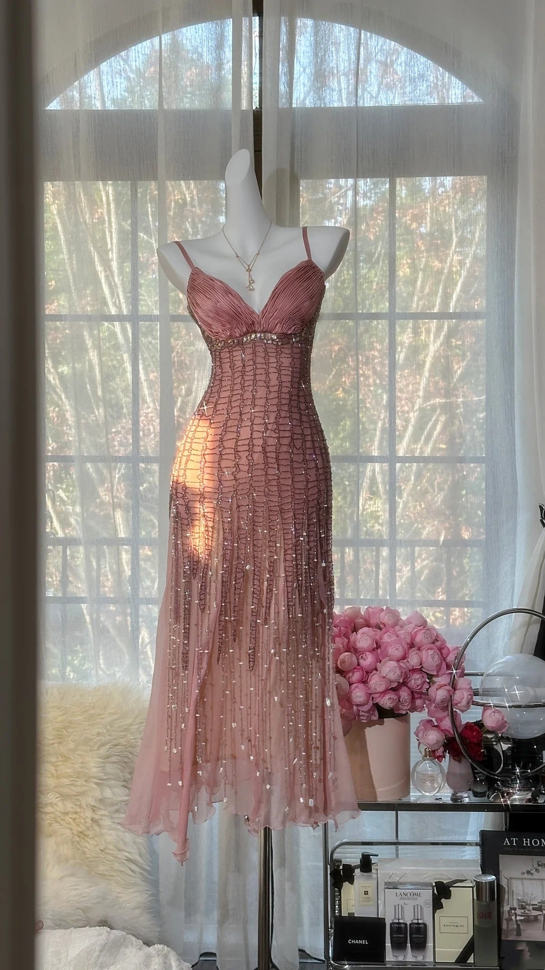 Rosa romantisches Feenkleid aus Chiffon mit exquisiter Perlenverzierung, mittellang/kurz, ideal für Dates und Partys (gh6912)