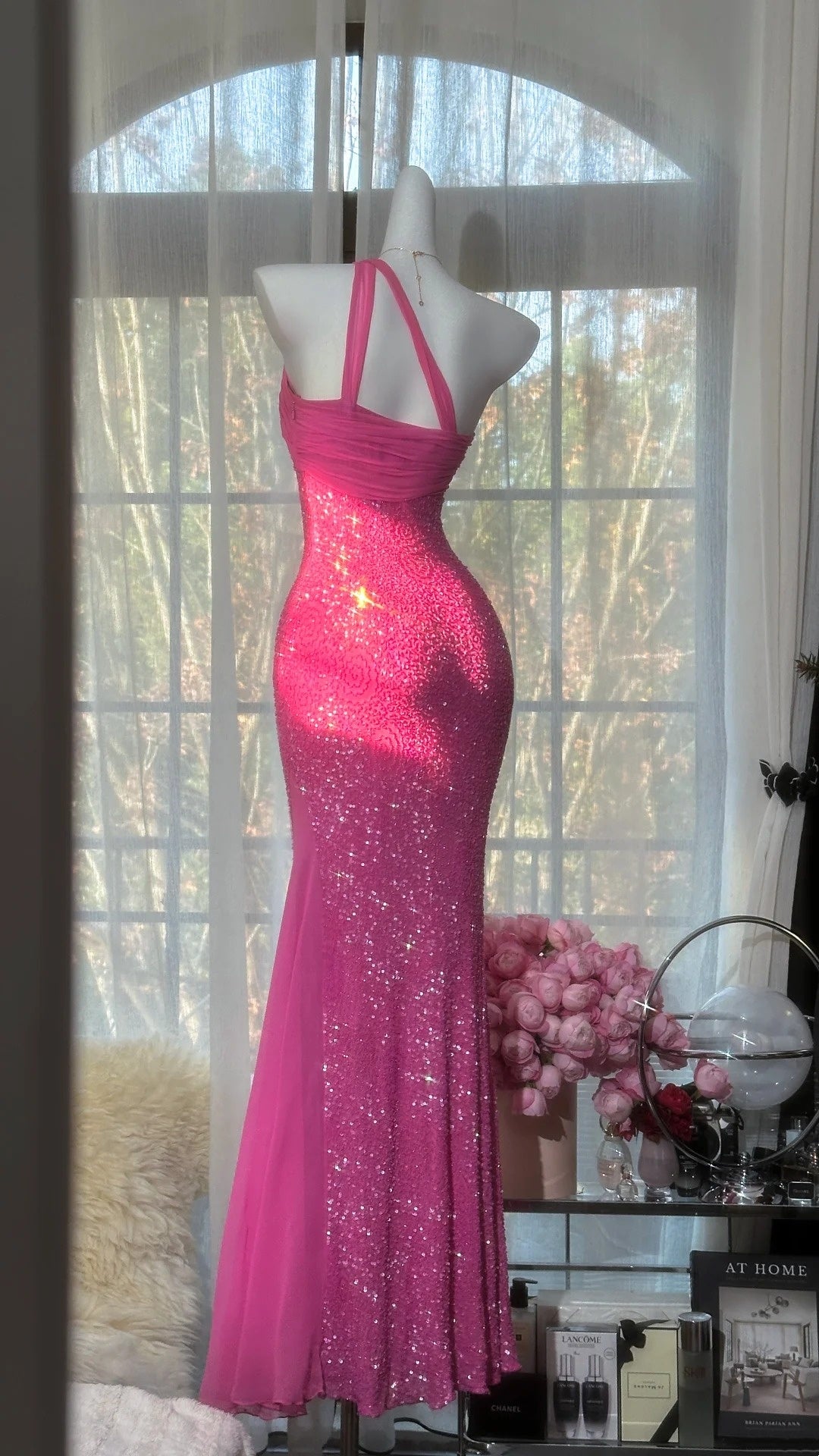 Robe longue en mousseline rose romantique féerique ornée de perles exquises, idéale pour un rendez-vous ou une soirée (gh6911)
