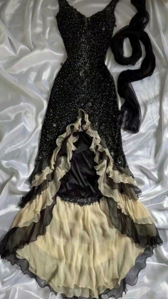 Black shiny elegant ruffle tulle long sequined ball gown prom dress evening gown gh3141