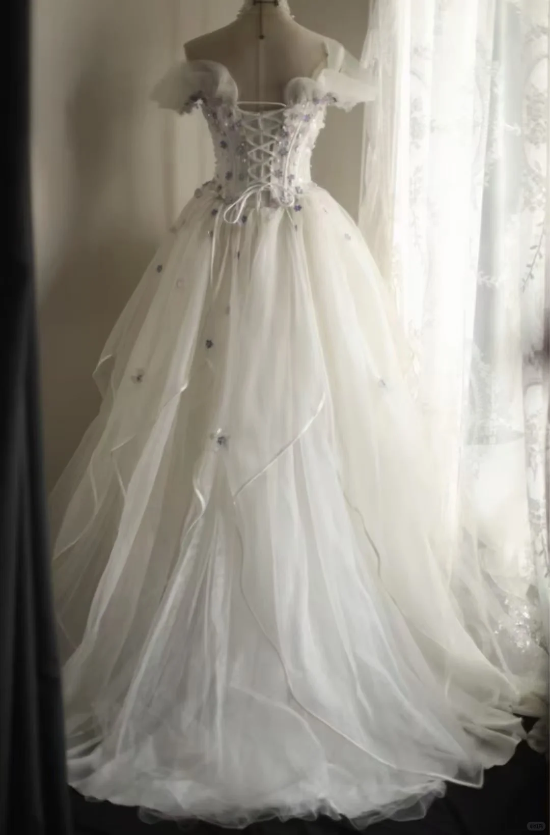 Off‑the‑Shoulder Ball Gown Wedding Dress, Puff Short Sleeve Corset Bodice 3D Purple Floral Applique Ruffled Satin‑Trim Tulle Skirt Bridal Gown gh9117
