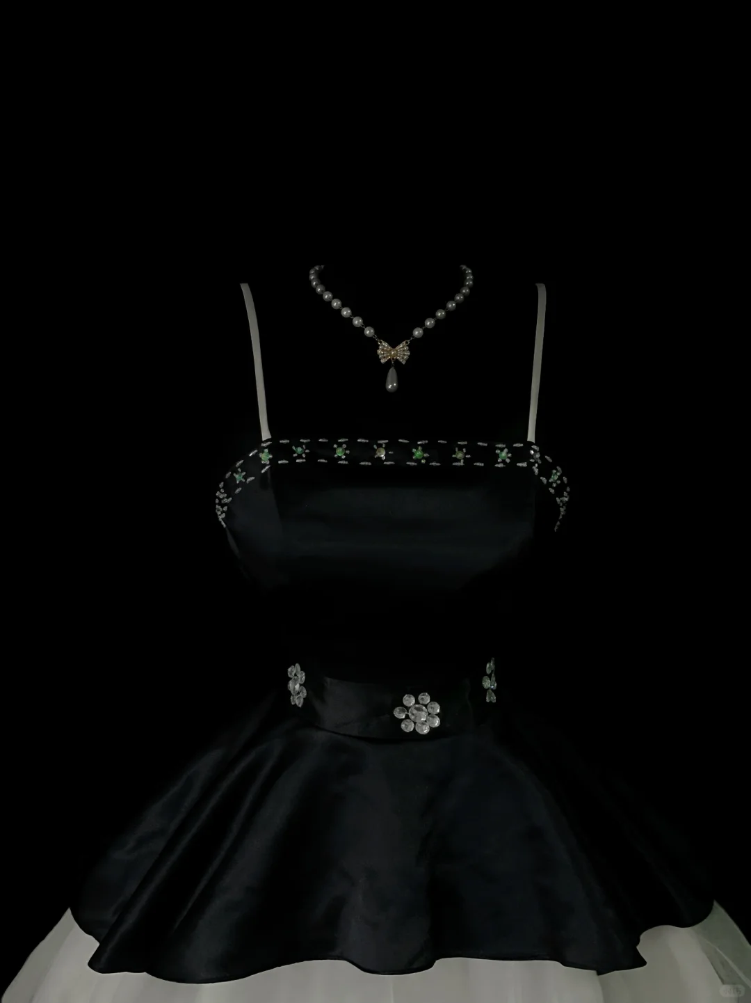 Black‑White Contrast Vintage Midi Prom Gown, Black Satin Bodice, Rhinestone Floral Wide Waistband, Multi‑Layer White Tulle Skirt, Black Lace Hem, Retro Sweet Party Photoshoot Dress gh8870