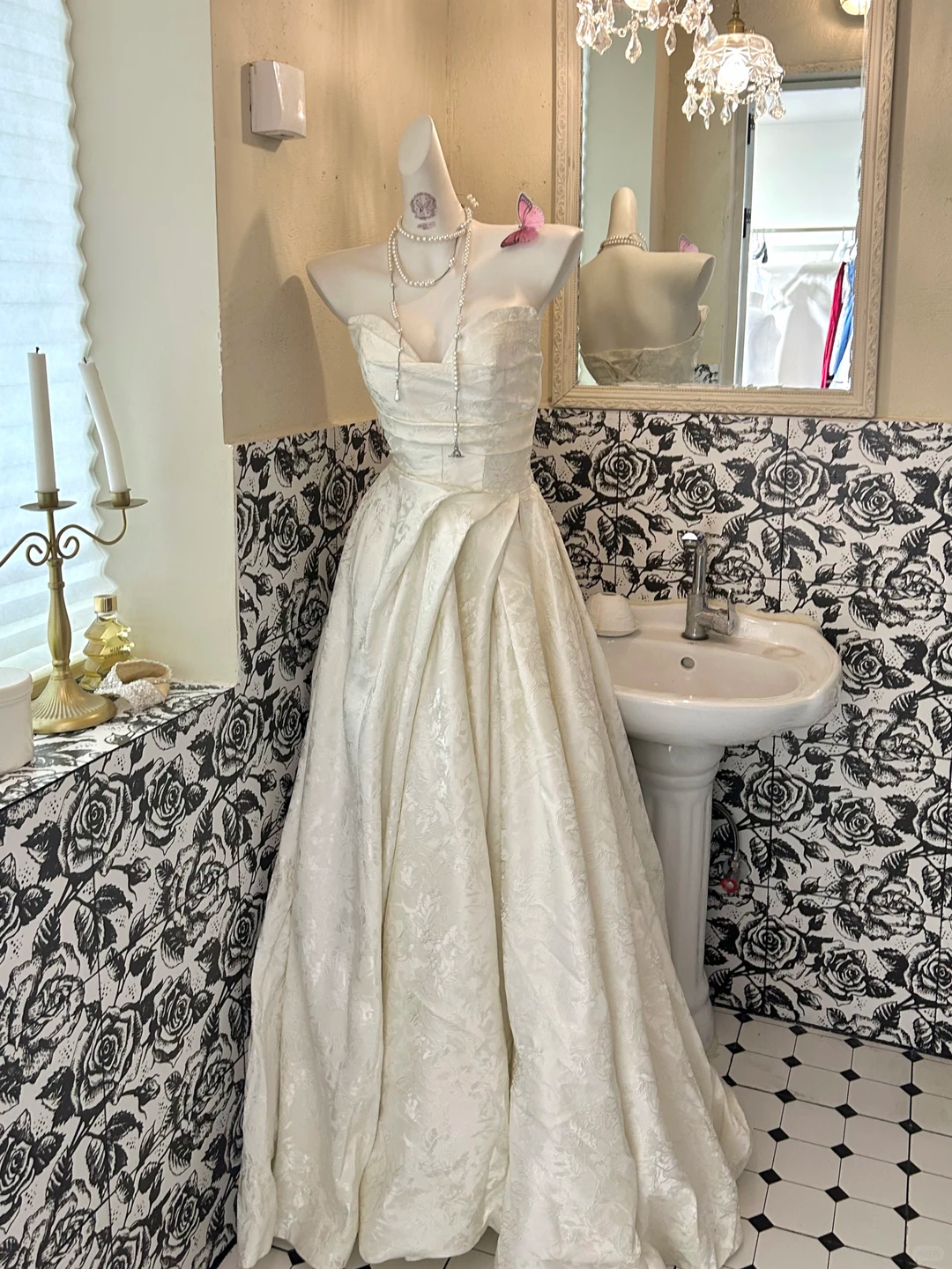 Ivory Strapless Waist-Cinched Full Flared Skirt Elegant Romantic Dress, Wedding Gown gh7632