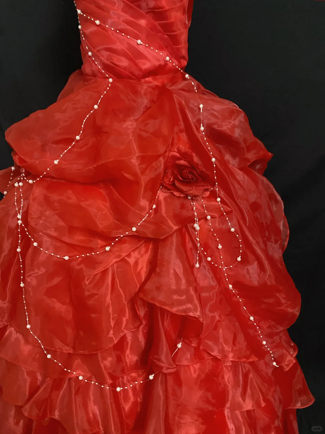 Red Strapless Long Romantic Wedding Dress, Cinched Waist, Voluminous Princess Skirt gh8352
