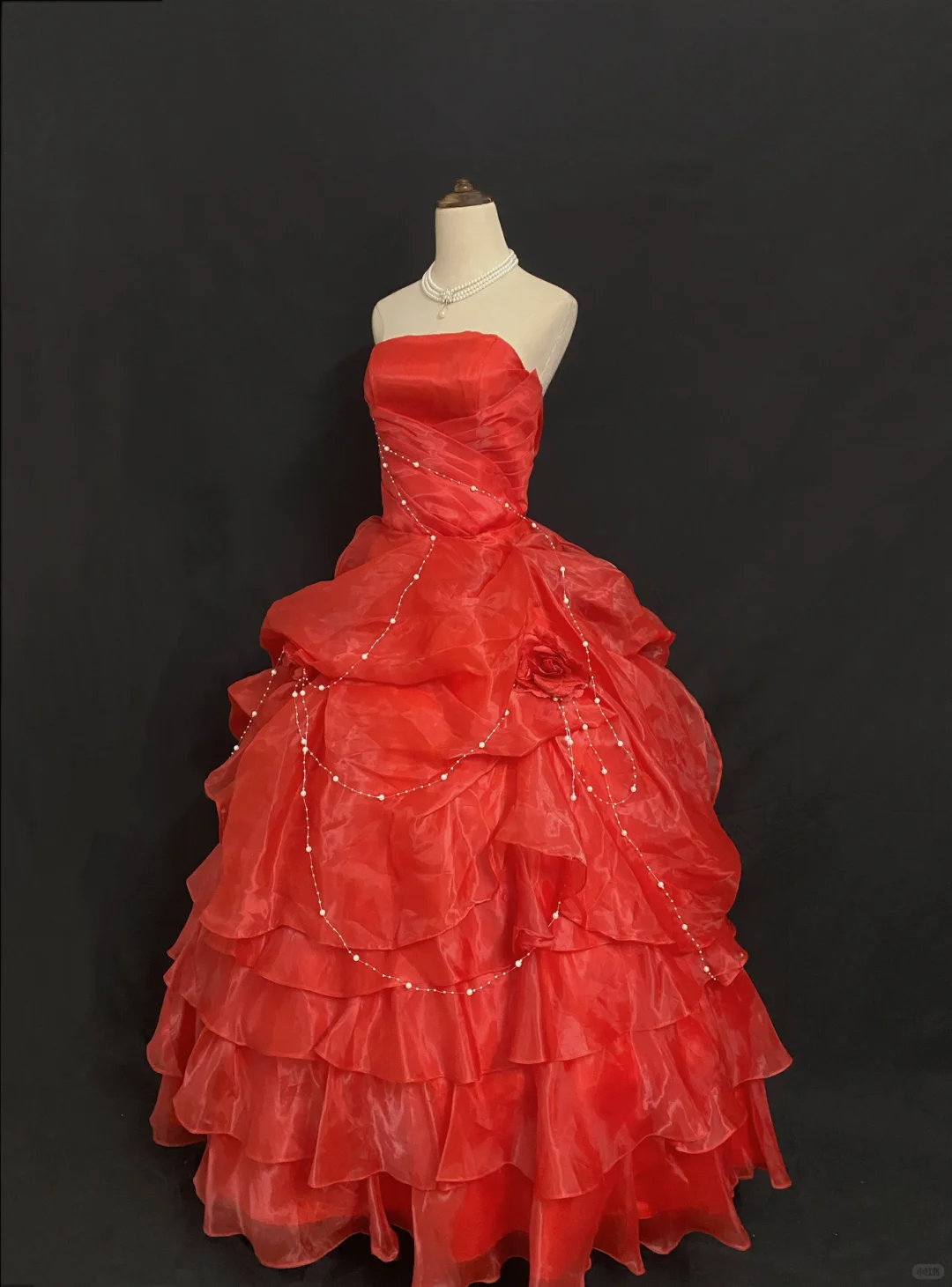 Red Strapless Long Romantic Wedding Dress, Cinched Waist, Voluminous Princess Skirt gh8352