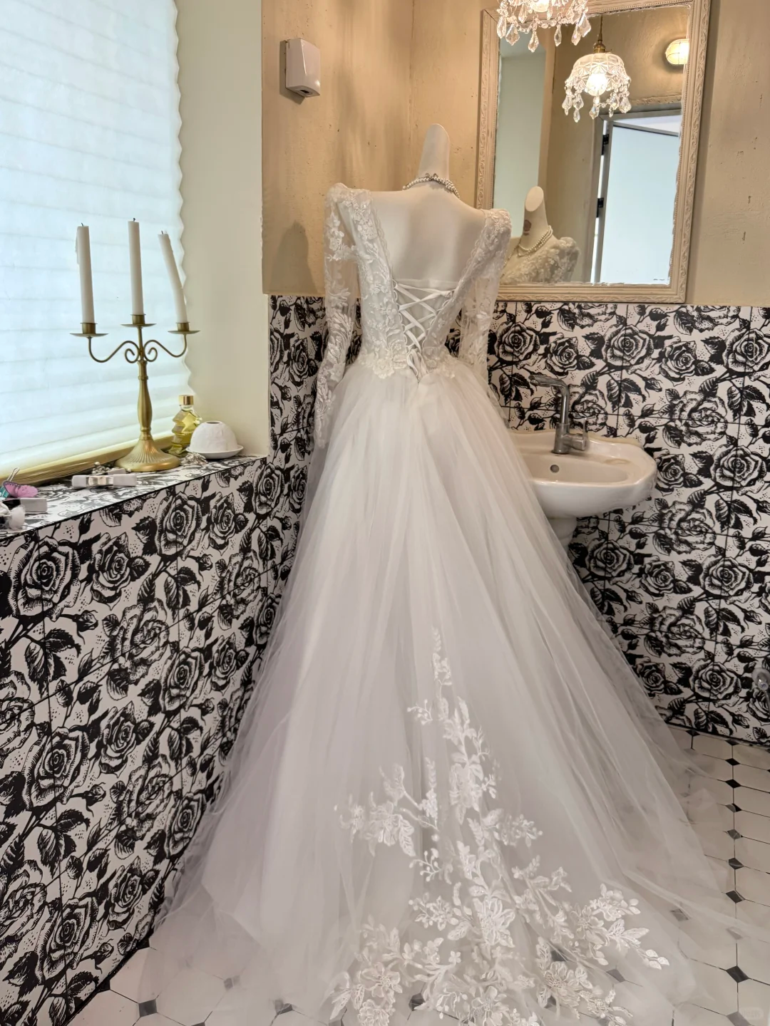 White Lace Long Sleeve Waist-Cinched Elegant Full Flared Romantic Dress, Wedding Gown gh7522