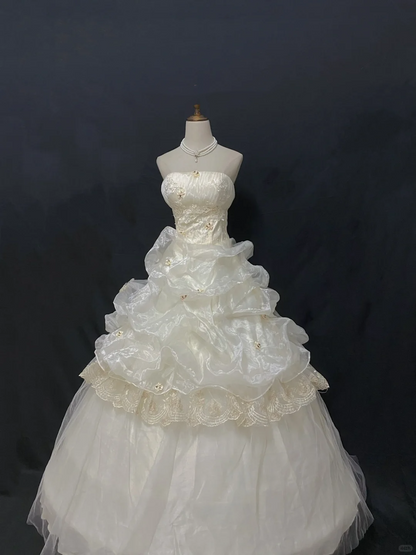 Off-white strapless court vintage long romantic dress with fitted waist and fluffy princess skirt, wedding dress & bridal gown gh8258