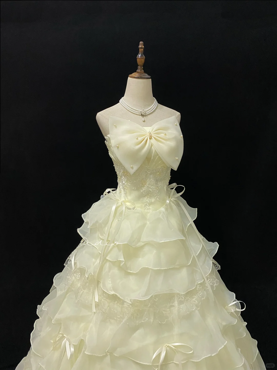 Off-White Strapless Romantic Gown with Bow Detail, Cinched Waist, Fluffy Tiered Skirt, Wedding Dress & Bridal Gown gh8174