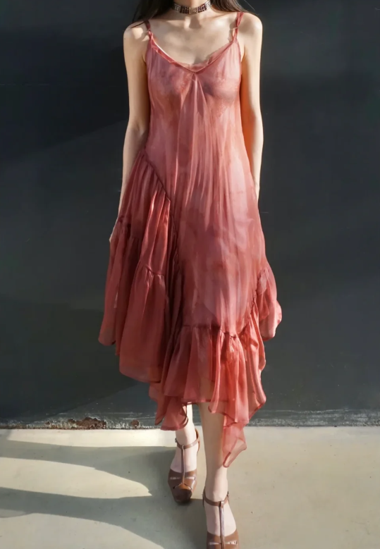 Dusty‑Rose Tie‑Dye Slip Midi Gown, V‑Neck Thin Spaghetti Straps, Flowy Chiffon Fabric, Asymmetrical Diagonal‑Cut Ruffle Skirt, Uneven Hanky Hem, Draped Crinkle Texture, Bohemian Vacation Photoshoot Evening Dress gh8859