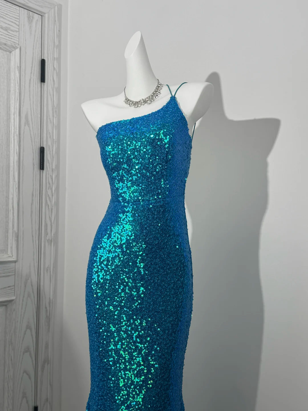 Lake Blue Sequin Spaghetti Strap Sexy Fitted Waist Bodycon Prom & Evening Dress gh7231