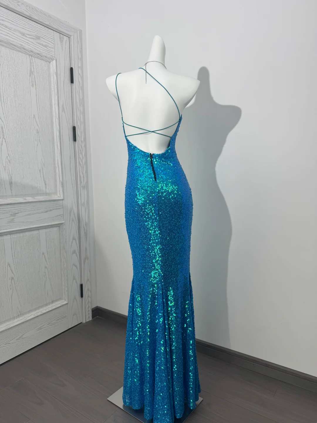 Lake Blue Sequin Spaghetti Strap Sexy Fitted Waist Bodycon Prom & Evening Dress gh7231