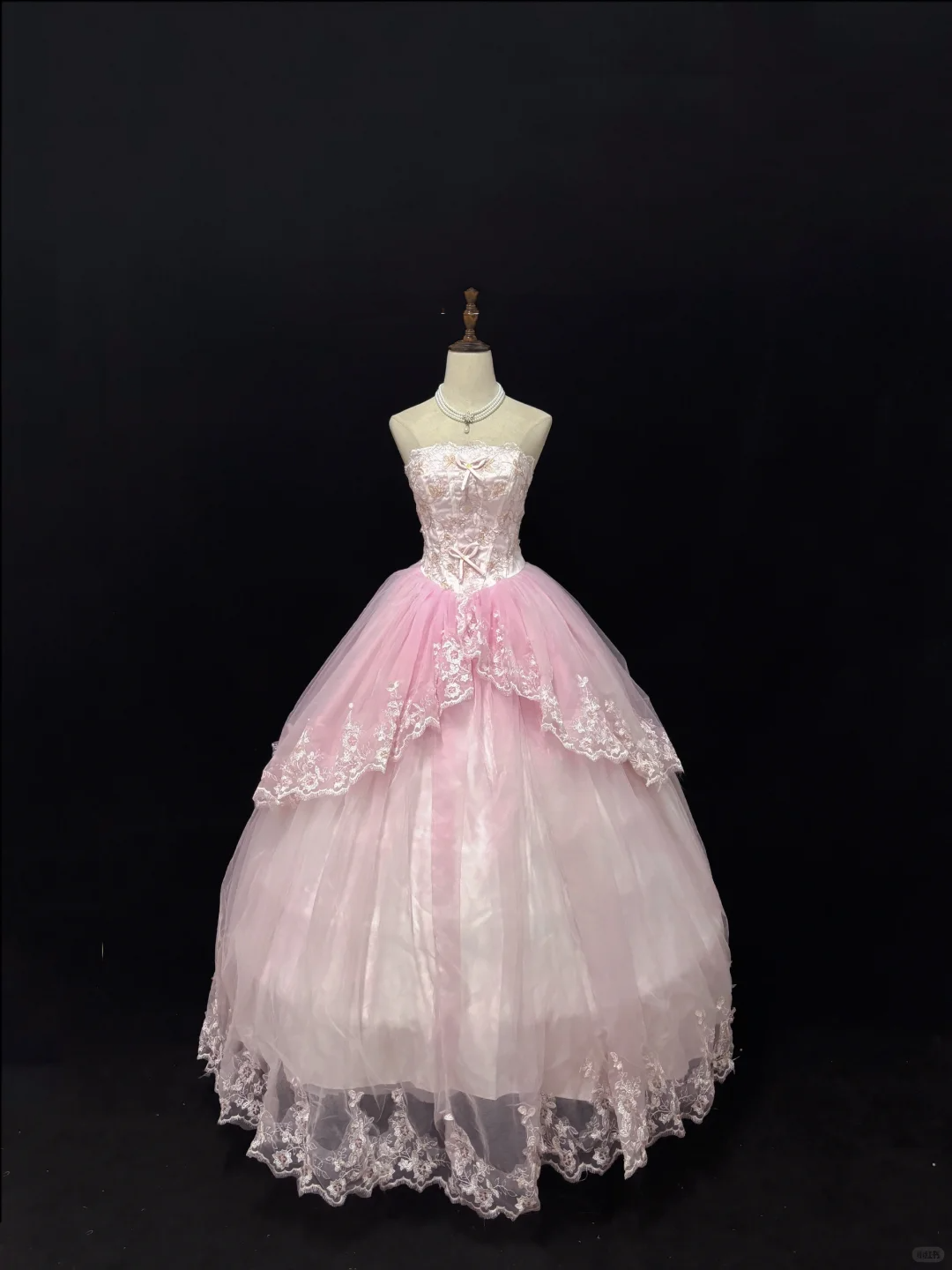 Blush Pink Strapless Romantic Bridal Gown, Embroidered Detail, Cinched Waist, Gradient Pink Voluminous Princess Skirt, Wedding Dress gh8131