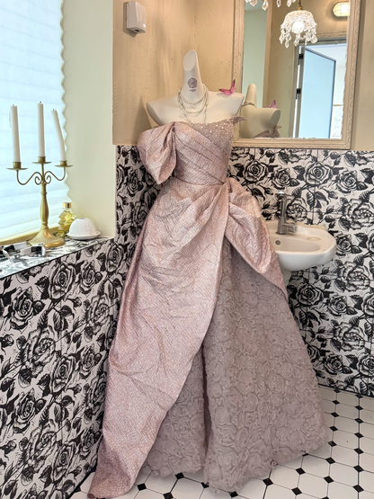 Light Pink Designer Neckline Waist-Cinched Fitted Puffy Long Tiered Vintage Romantic Dress, Wedding Gown gh7536