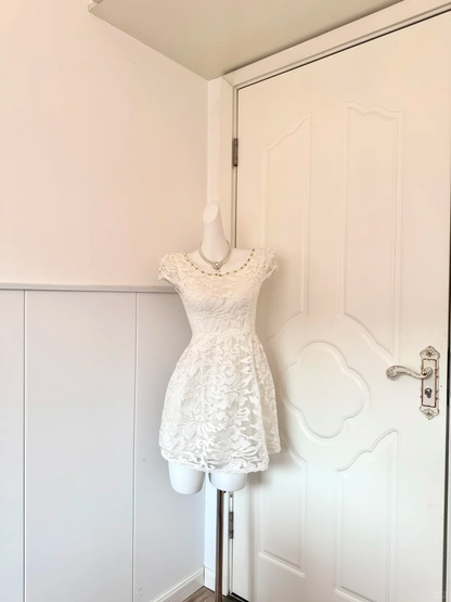 Women Off‑White Homecoming Dress, Cap Sleeve Round Neck With Rhinestone Trim All‑Over Floral Lace Fitted Waist Flared A‑Line Mini Party Dress gh9188