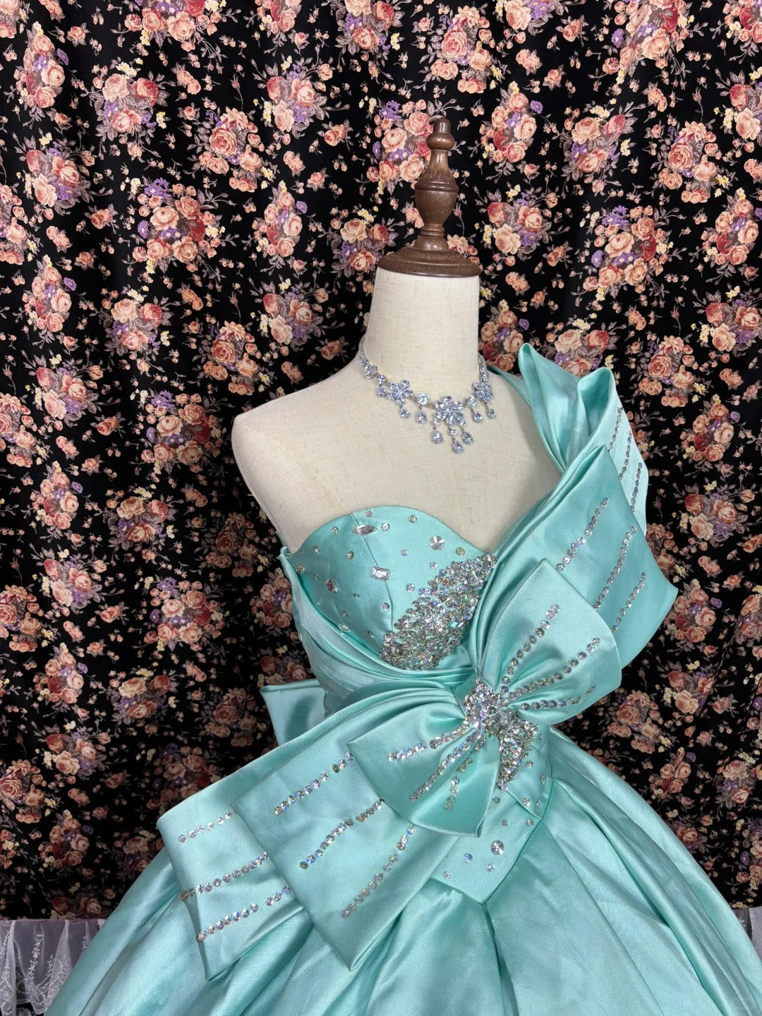 Blaues langes Satin-Ballkleid mit Strasssteinen, Abendkleid, Abschlusskleid, Zeremoniekleid für Erwachsene, gh4766