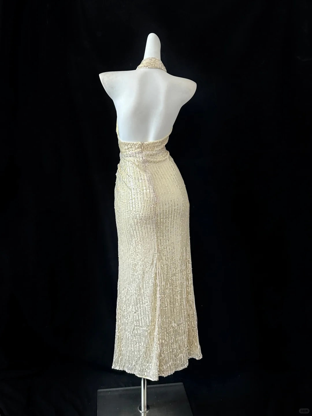 Elegantes langes Ballkleid mit goldenen Pailletten, Abendkleid, Partykleid, gh4477