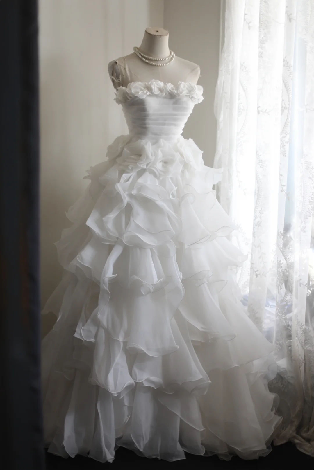 Retro Long Tiered Skirt White Strapless Formal Evening Dress gh7120